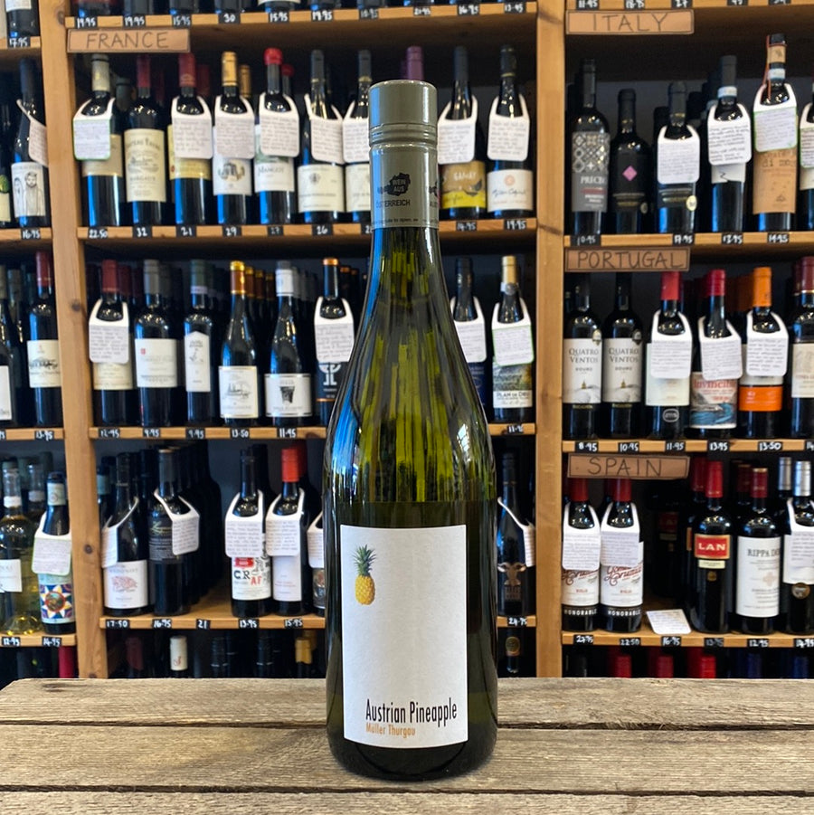 The Dot 'Austrian Pineapple' Müller Thurgau 2022, Niederösterreich, Austria (12.5%)