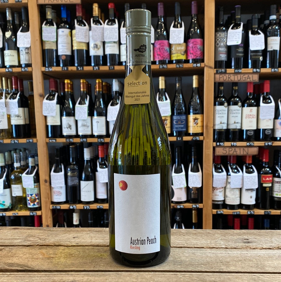 The Dot 'Austrian Peach' Riesling 2021, Niederösterreich, Austria (13.5%)