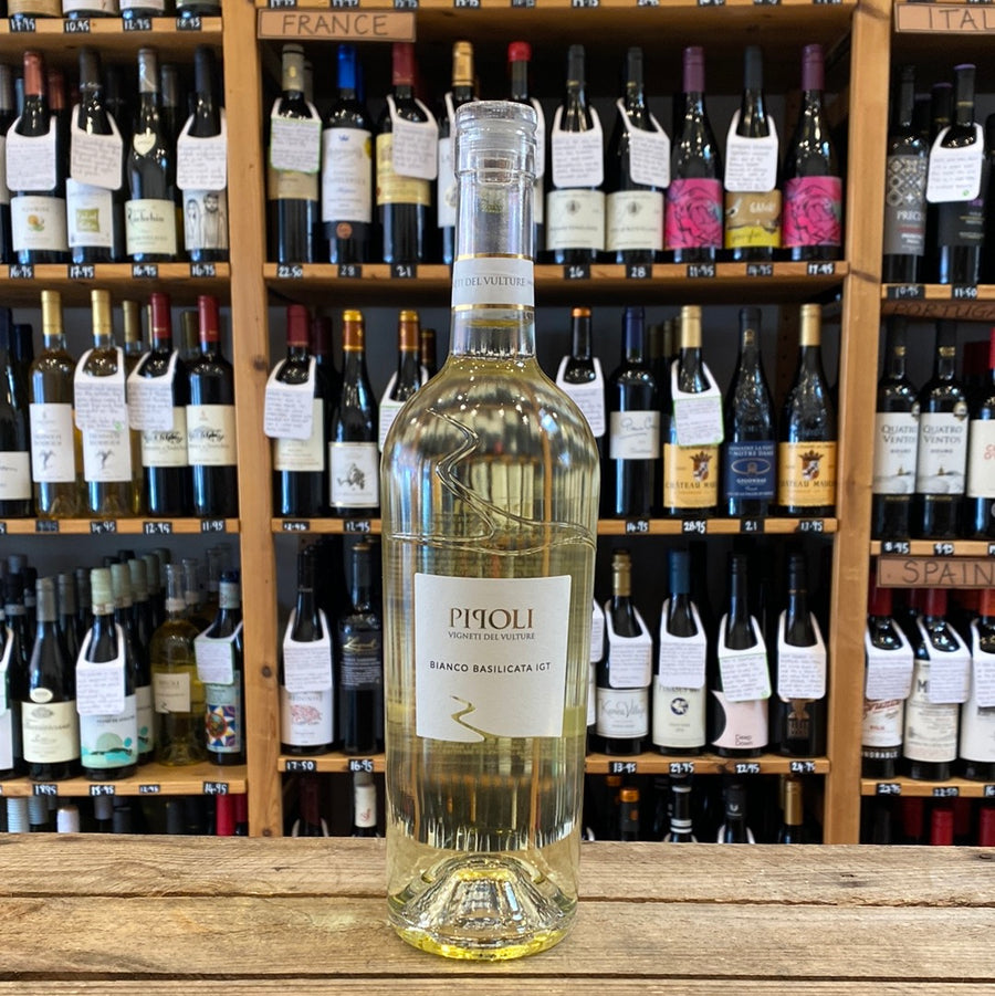 Vigneti del Vulture 'Pipoli' Bianco 2022, Basilicata, Italy (13%)